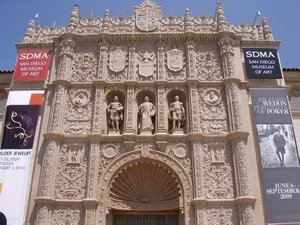 Entrance to the Museum of Art in Balboa Park 