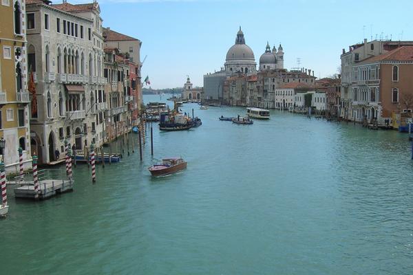 leaving the Grand Canal, headed for the islands