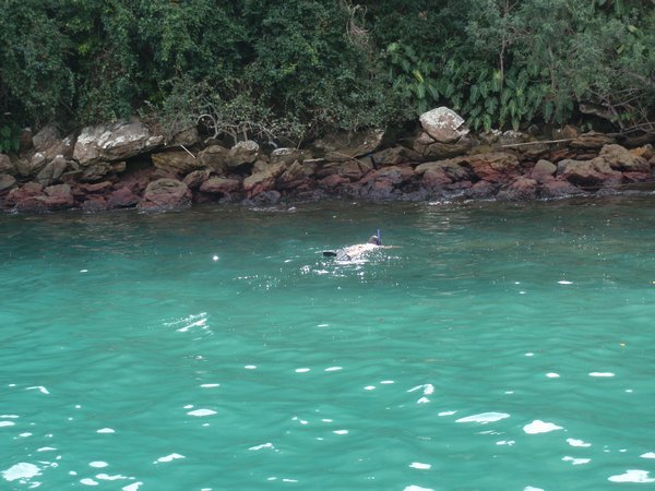 Jen explores the waters of Ilha Grande