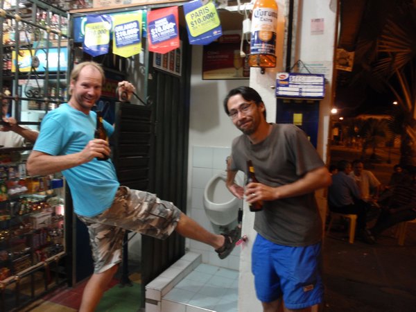 Justen and Jay show off Colombia's finest streetside toilet