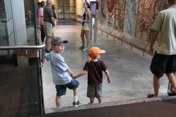 A touching scene at the Berlin Wall