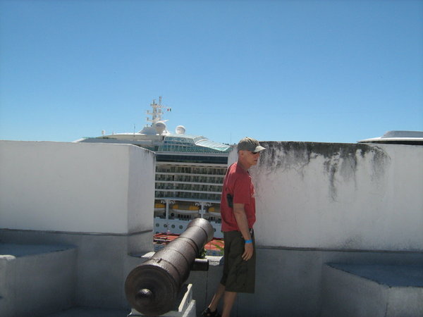 Cruise seen from top of fort