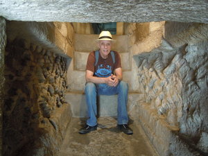 Bill inside a tomb at Mitla