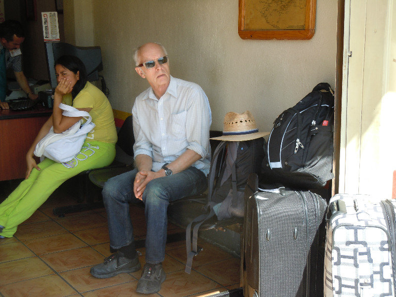 Waiting for the bus to Colima