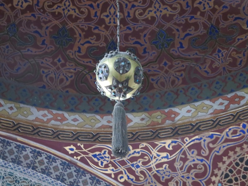 Ceiling decoration inside Topkapi Palace Museum