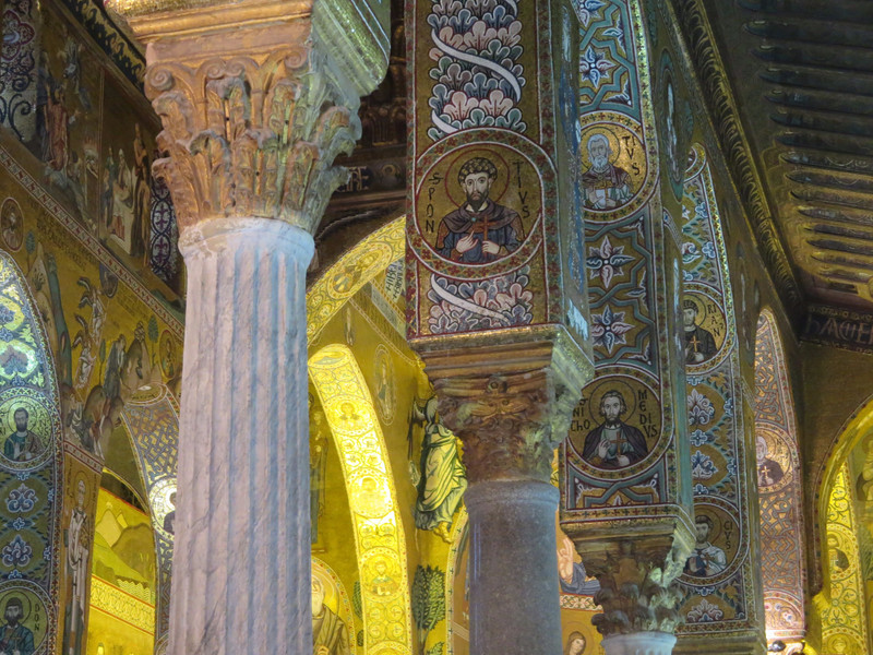 Columns in palace chapel