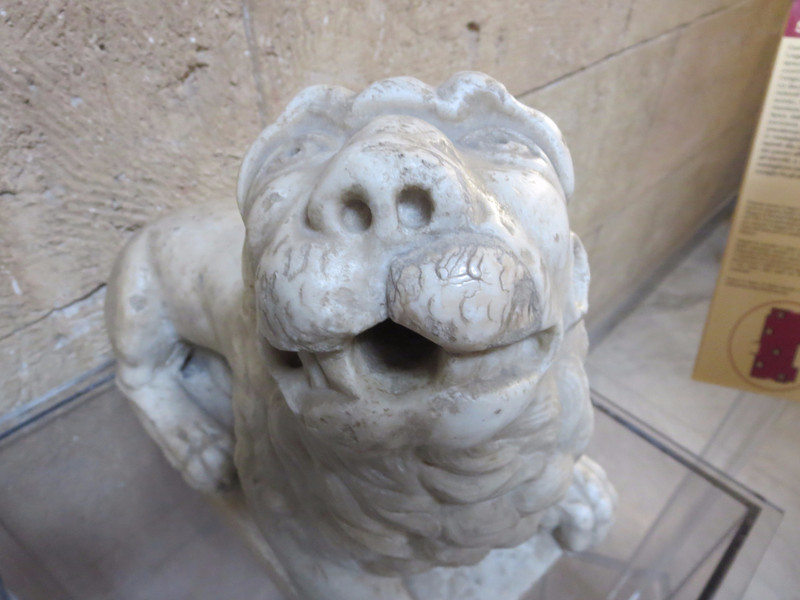 Lion head in palace corridor