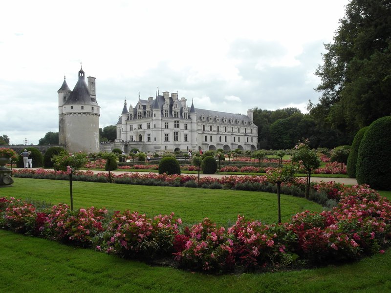 Chenonceau from Catherine's garden