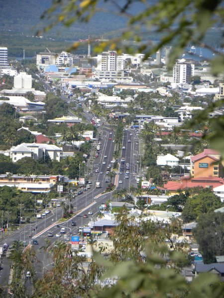 Aussicht auf Cairns von Mt. Whitfield 