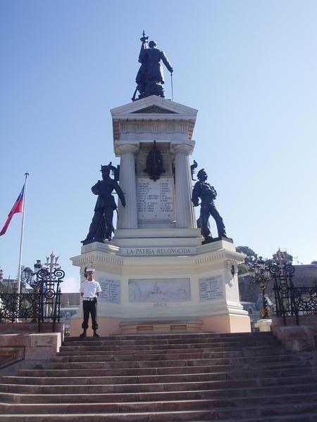 Memorial statue from battle of Iquique