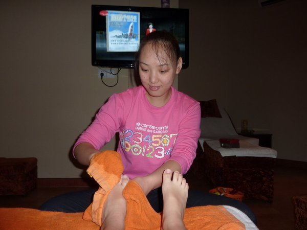 Leahs foot massage