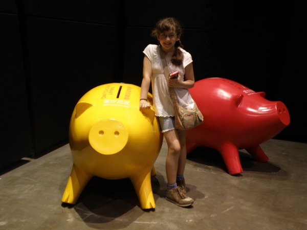 Leah and Piggies