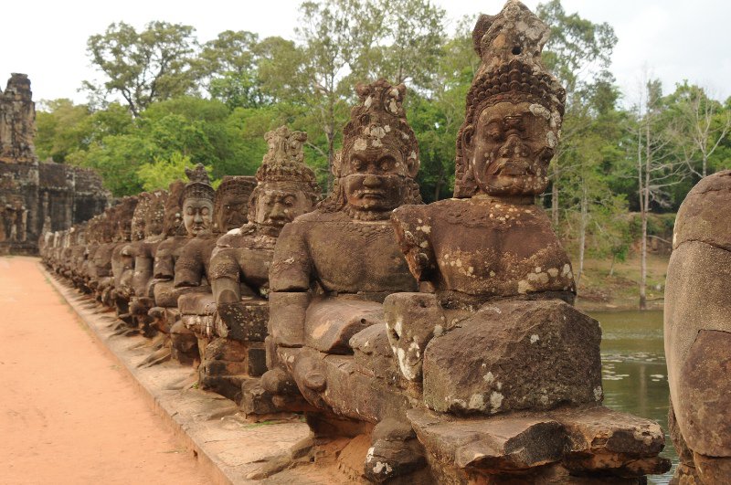 Gate to Angkor Thom 