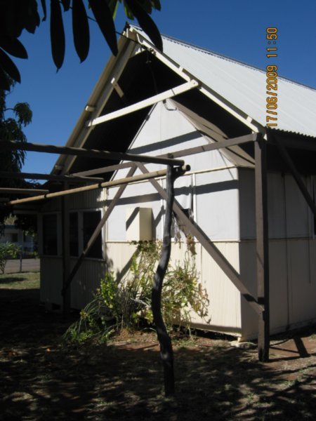 29 17-6-09 Tent House Mt Isa
