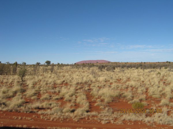40  29-6-09  The road to Uluru