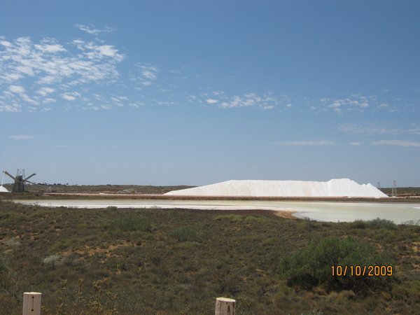 27   10-10-09  The Salt producing lakes at Onslow