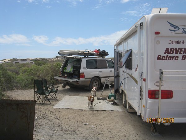 8    19-10-09    Our camp at Point Quobba
