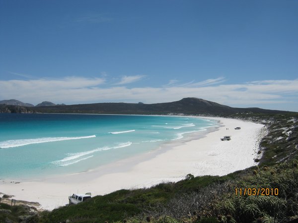 81   11-3-10   Lucky Bay at the National Park