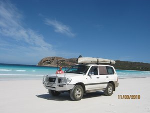 70   11-3-10   Lucky Bay at the National Park