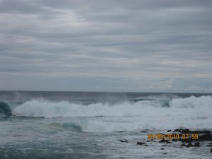3  30-5-10   Rough sea's  & weather in Shellharbour NSW