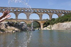 Splashing about below the Pont Du Gard
