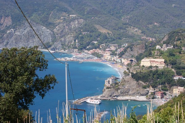 Midway from Vernazza to Monterosso