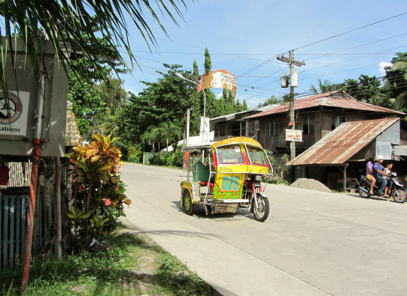 typical filipino tricycle
