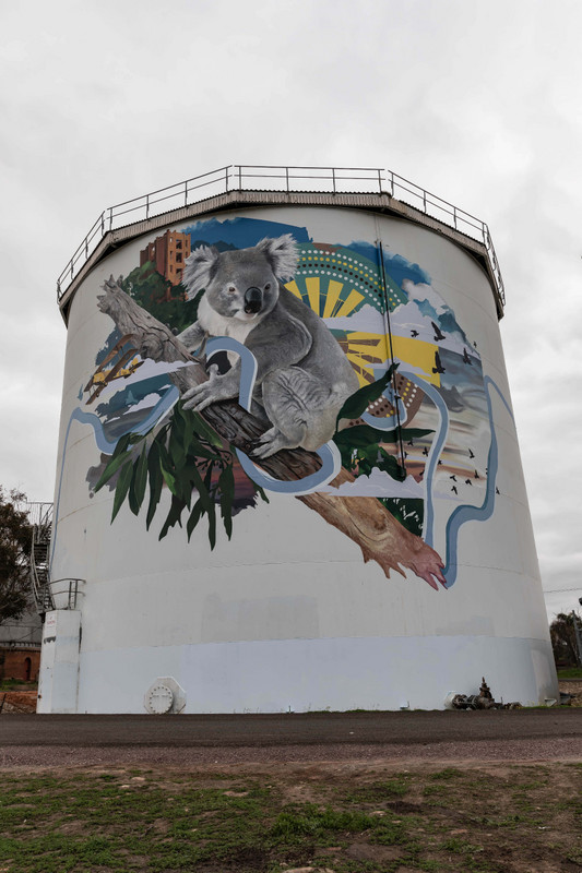 Painted water tower, Narrandera