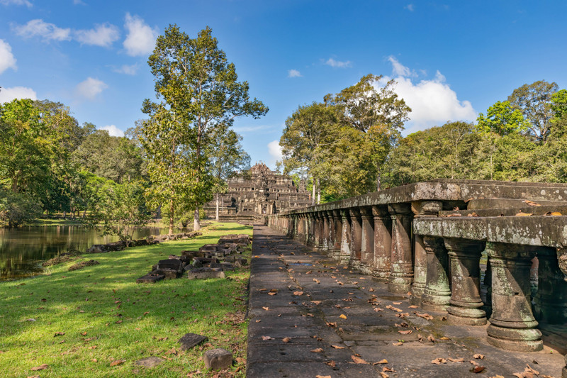 The causeway to Baphuon Temple