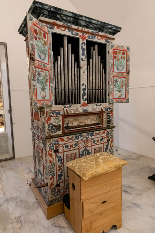 Mobile organ