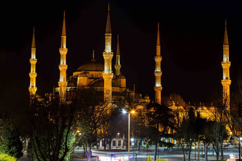 The Blue Mosque at night (with all six minarets this time)