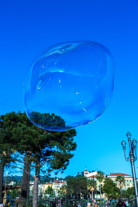 Bubble in Place Masséna