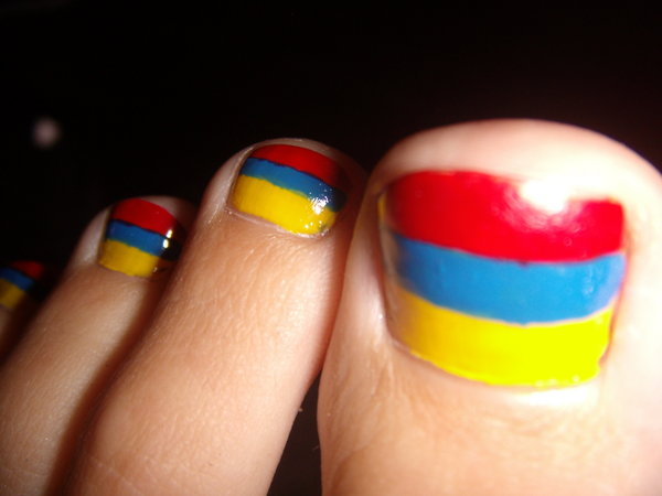 ...with matching toenails ;o)