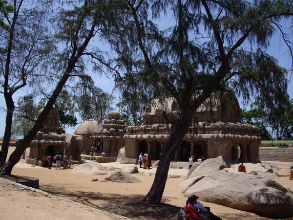5 Ravas temples