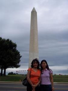 Dolon and Mami at Washington Monument