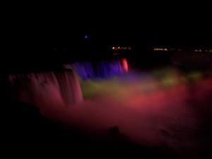 Niagra Falls by night