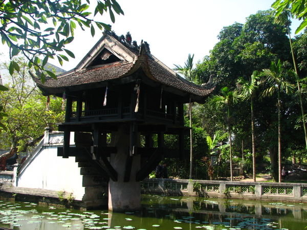 Tranquil One Pillar Pagoda