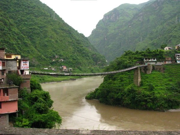Suspended bridges link villages in the Parvati and Kullu vallleys