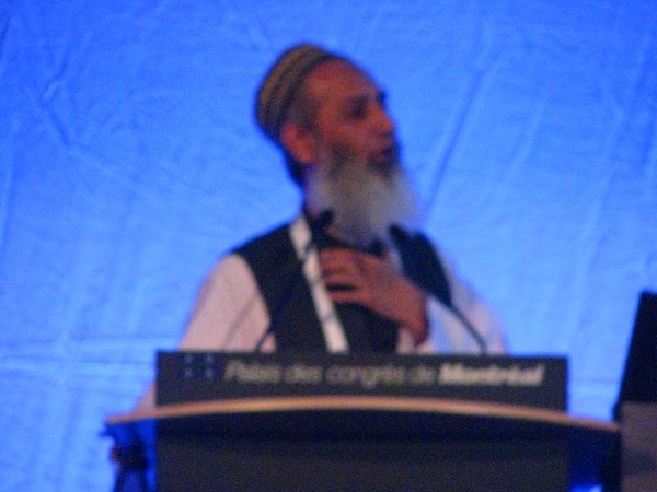 Enlightening and funny speaker from Pakistan