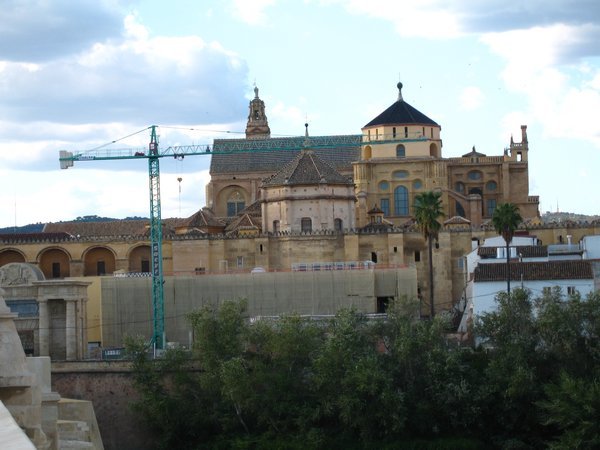 Mezquita from the river