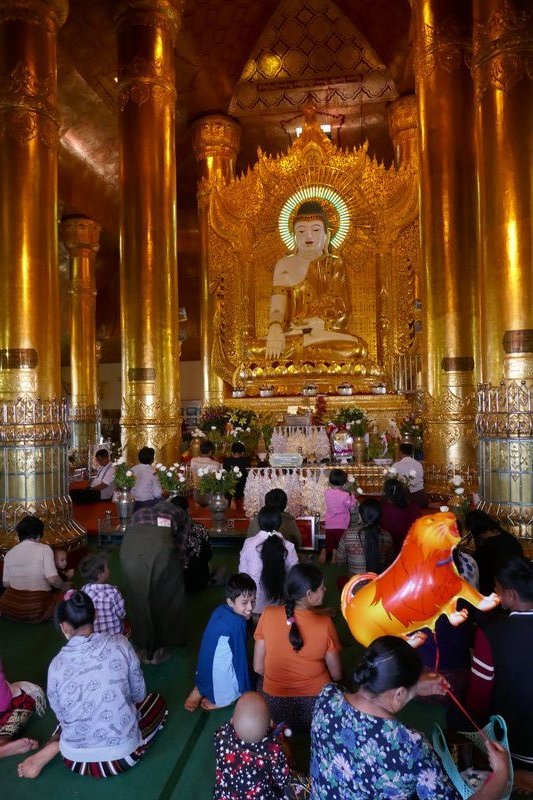 inside the Maya Aung Mye Bon Thar Pagoda, Pyin Oo Lwin
