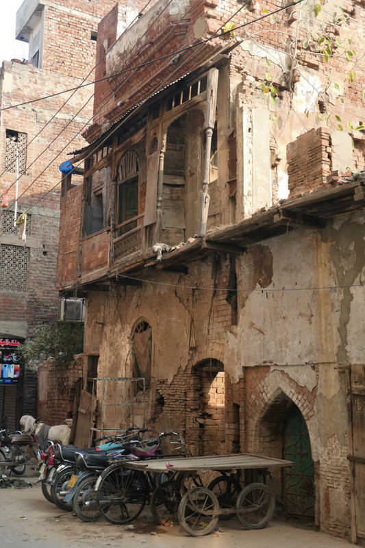 Old Anarkali Food Street
