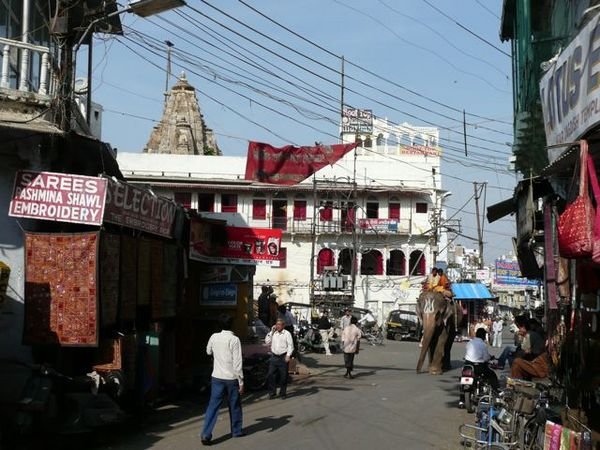 streetscene near Jagdish Temple