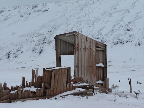 the remains of the 1911 Northern Expedition's hut