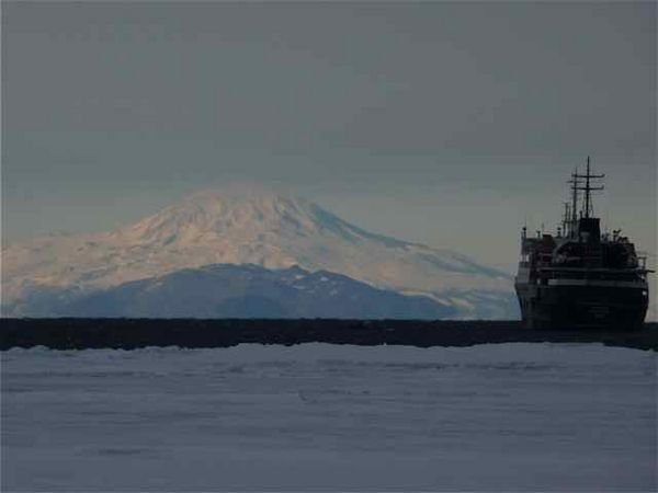 Mount Feather, with the Marina Svetaeva at anchor in Backdoor Bay, Ross Island