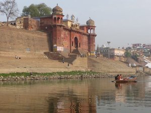 palaces on the Ganga