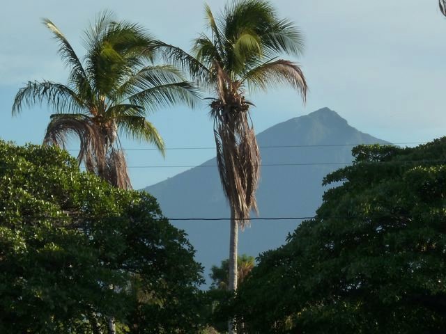 Volcán Mombacho from the harbour area