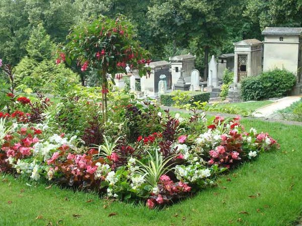 Le Pere Lachaise Cemetery