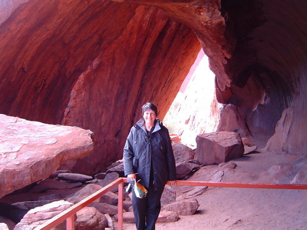 Uluru cave