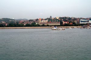Looking across from Zhanqiao Pier